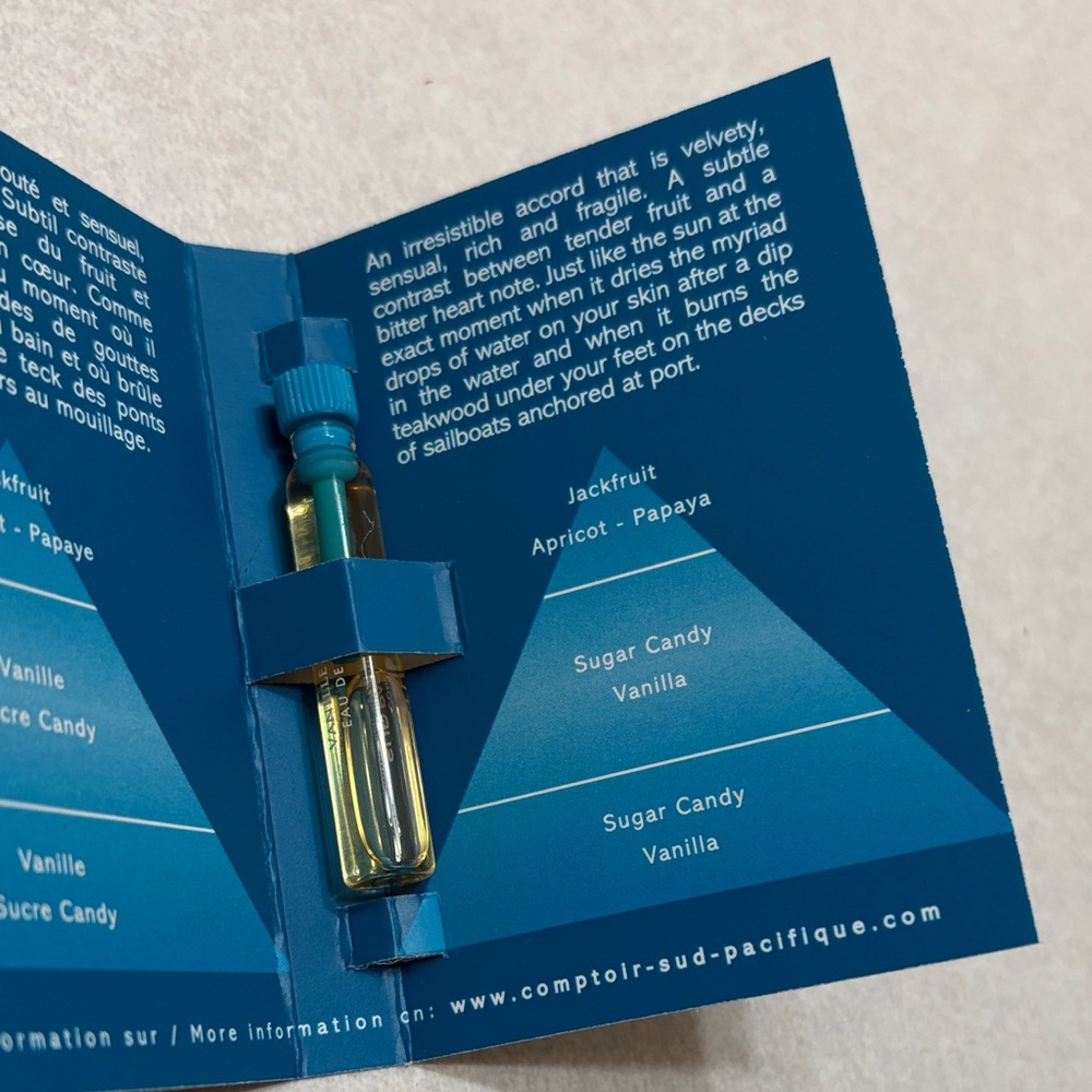 Vanille Abricot Eau de Toilette (Blue) - Picture 4 of 4